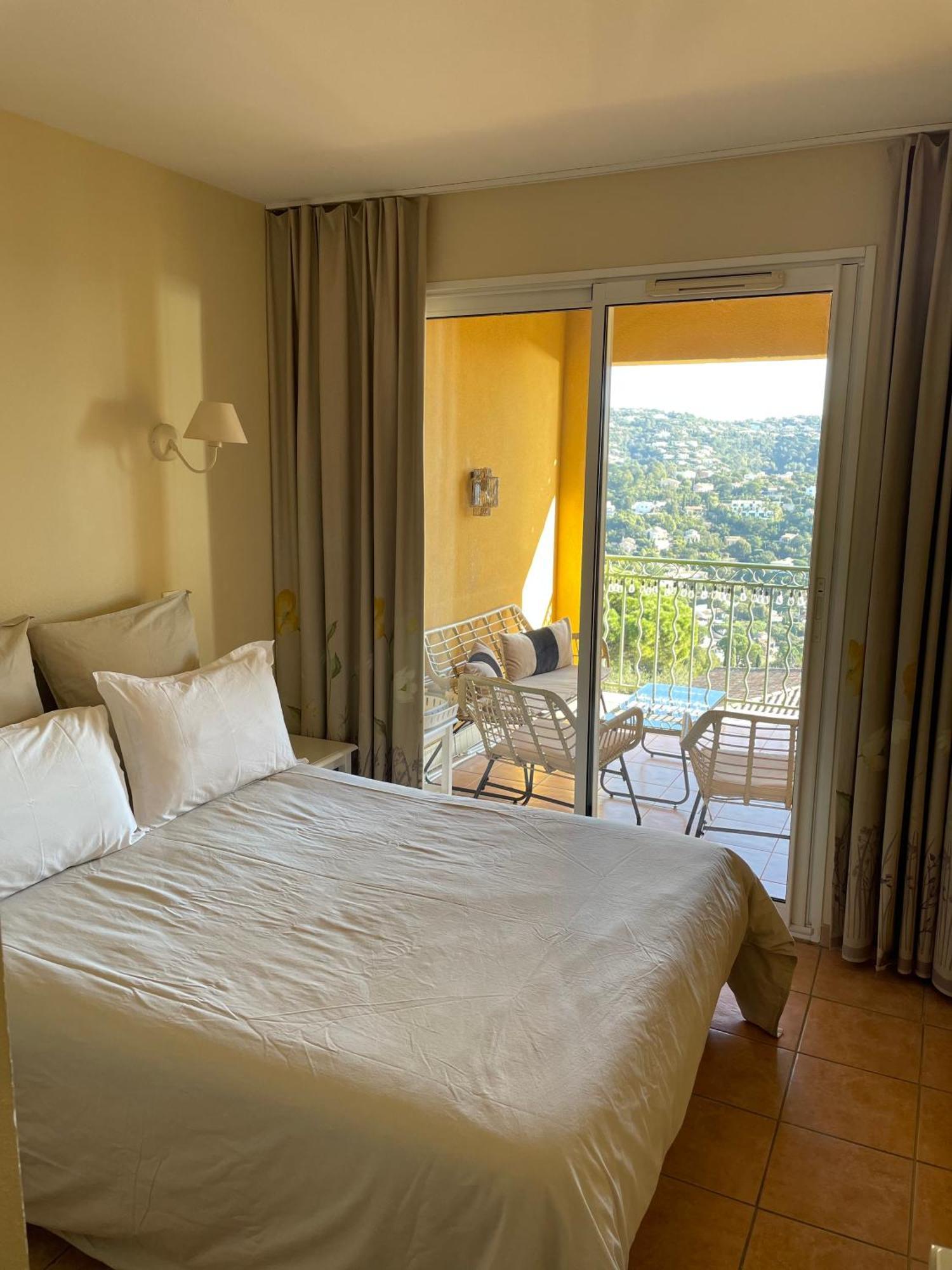 Blue Bay Issambres Apartment เลอิสซ็องเบรอ ภายนอก รูปภาพ